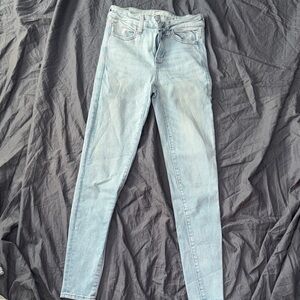 American Eagle Outfitters Light Wash Skinny Jeans